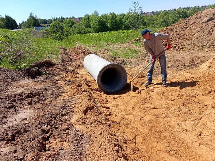 В поселке Таширово идет благоустройство пожарного въезда