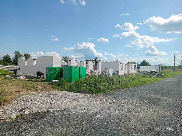 В Адмирале идёт строительство домов