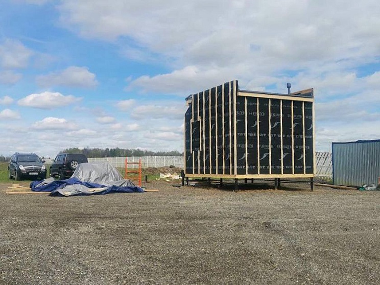 Продолжается строительство въездной группы