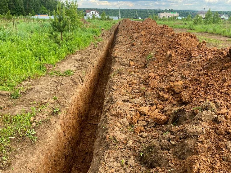 Прокладка водопровода в Живописном Берегу