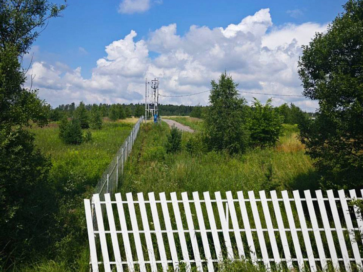 Завершены работы по строительству забора