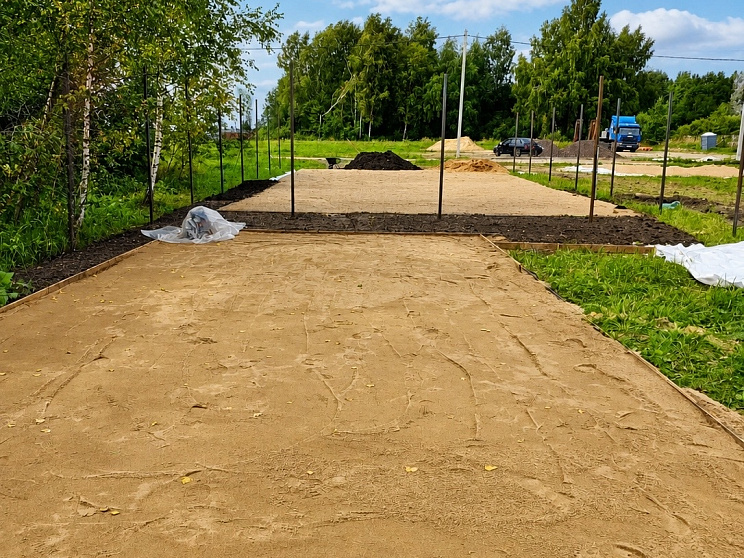  В коттеджном поселке Высоково идут работы по благоустройству