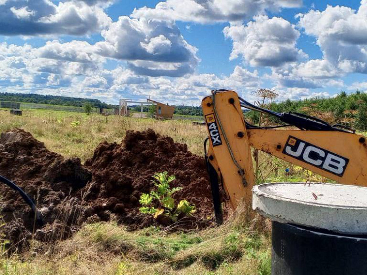 В поселке Эко Озеро второй очереди продолжается строительство водопровода