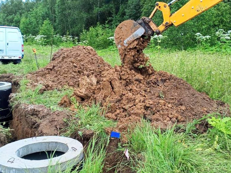 Строительство водопровода в поселке Эко Озеро 2